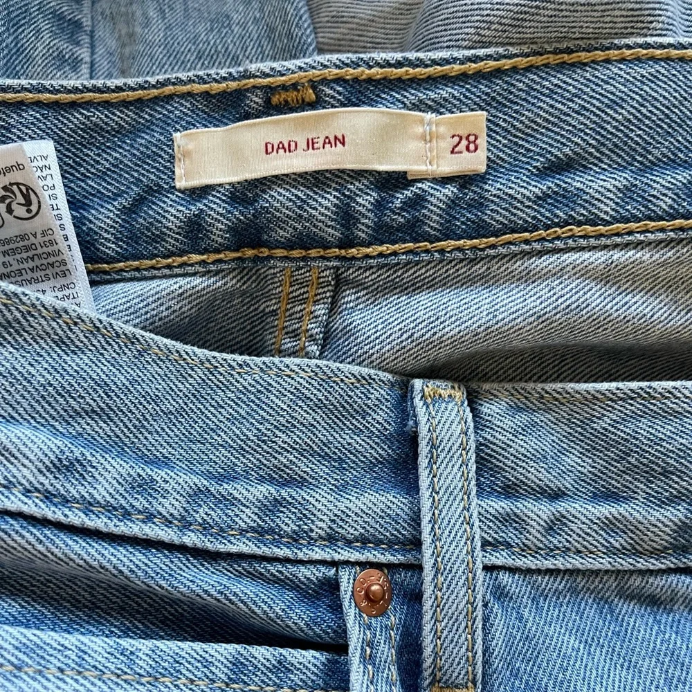 Levi’s dad Jean - Picture 5 of 5